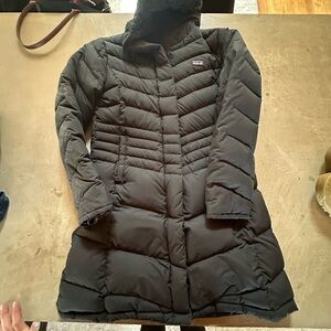 Patagonia Women's Dark Gray Puffer Jacket